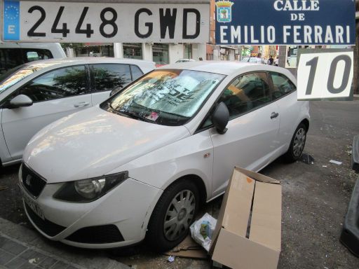 Vehículos abandonados, verlassene Fahrzeuge, Madrid, Spanien, Seat ibiza, Kennzeichen 2448 GWD, Erstzulassung Mai 2010, Calle Emilio Ferrari 10, 28021 Madrid im Juli 2025
