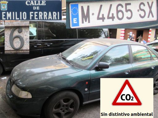 Vehículos abandonados, verlassene Fahrzeuge, Madrid, Spanien, Audi A4 1.8 T, Kennzeichen M 4465 SX, Erstzulassung Oktober 1995, Calle Emilio Ferrari 6, 28021 Madrid im Juli 2025