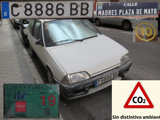 Vehículos abandonados, verlassene Fahrzeuge, Madrid, Spanien, Citroën AX GT, Kennzeichen C 8886 BB, Erstzulassung September 1992, Calle Madres Plaza de Mayo 10, 28021 Madrid im Juli 2025
