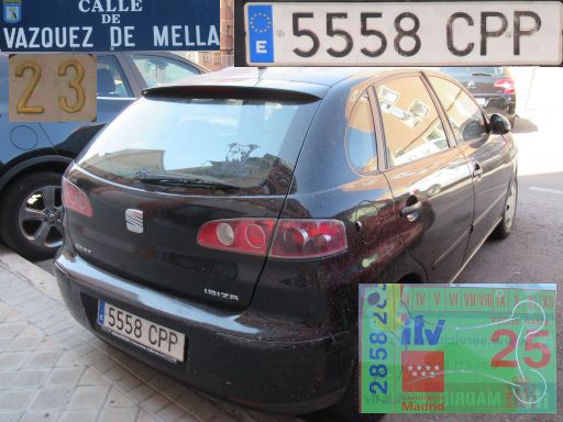 Vehículos abandonados, verlassene Fahrzeuge, Madrid, Spanien, Seat Ibiza, Kennzeichen 5558 CPP, Erstzulassung Dezember 2003, Calle Vazquez de Mella 23, 28021 Madrid im Juli 2025