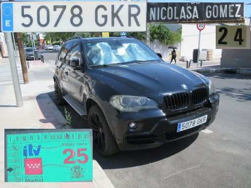 Veh&iacute;culos abandonados, verlassene Fahrzeuge, Madrid, Spanien, BMW X5, Kennzeichen 5078 GKR, Erstzulassung Januar 2009, Calle Nicolasa Gomez 24, 28022 Madrid im Juli 2026