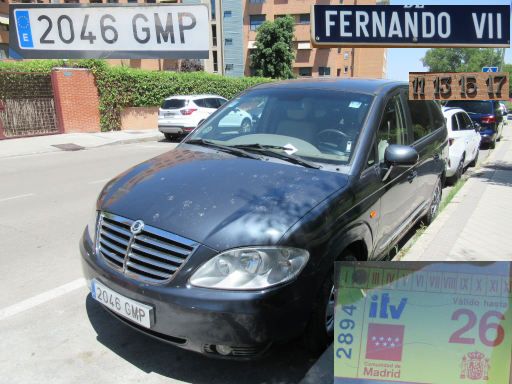 Veh&iacute;culos abandonados, verlassene Fahrzeuge, Madrid, Spanien, SsangYong Rodius, Kennzeichen 2046 GMP, Erstzulassung Juni 2009, Calle Fernando VII 11, 28037 Madrid im Juli 2026