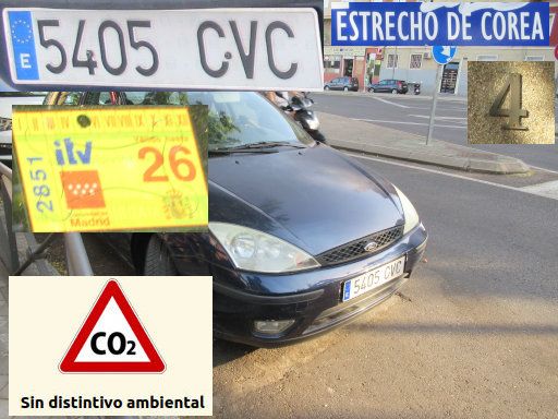 Veh&iacute;culos abandonados, verlassene Fahrzeuge, Madrid, Spanien, Ford Focus, Kennzeichen 5405 CVC, Erstzulassung April 2004, Calle Estrecho de Corea 4, 28027 Madrid im Juli 2026