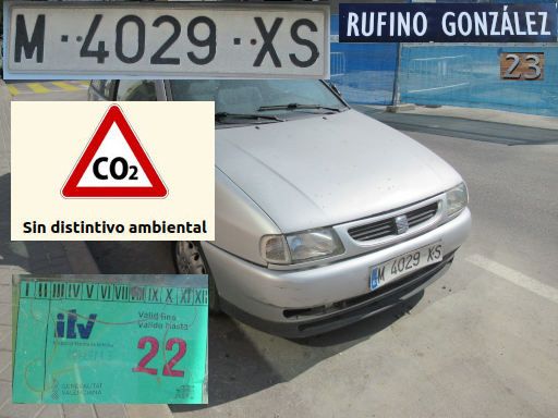 Veh&iacute;culos abandonados, verlassene Fahrzeuge, Madrid, Spanien, Seat Ibiza, Kennzeichen M 4029 XS, Erstzulassung Juli 1999, Calle Rufino Gonzalez 23, 28037 Madrid im Juli 2026