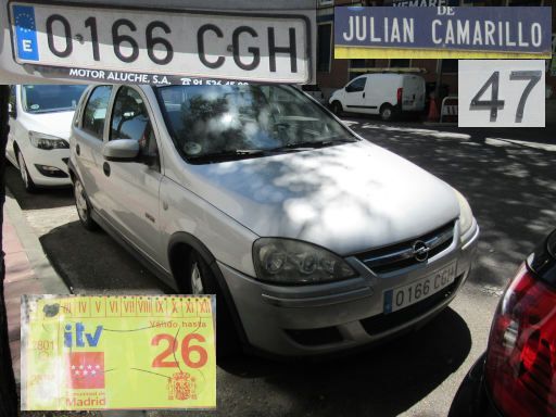 Veh&iacute;culos abandonados, verlassene Fahrzeuge, Madrid, Spanien, Opel Corsa, Kennzeichen 0166 CGH, Erstzulassung M&auml;rz 2003, Calle Julian Camarillo 47, 28037 Madrid im Juli 2026