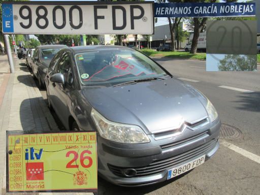 Veh&iacute;culos abandonados, verlassene Fahrzeuge, Madrid, Spanien, Citro&euml;n C4, Kennzeichen 9800 FDP, Erstzulassung August 2006, Calle Hermanos Garcia Noblejas 20, 28037 Madrid im Juli 2026