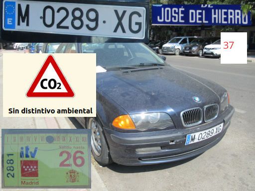 Veh&iacute;culos abandonados, verlassene Fahrzeuge, Madrid, Spanien, BMW 320i, Kennzeichen M 0289 XG, Erstzulassung M&auml;rz 1999, Calle Jose del Hierro 37, 28027 Madrid im Juli 2026