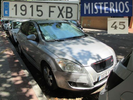 Veh&iacute;culos abandonados, verlassene Fahrzeuge, Madrid, Spanien, Kia, Kennzeichen 1915 FXB, Erstzulassung Oktober 2007, Calle Misterios 45, 28027 Madrid im Juni 2026