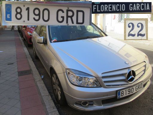 Veh&iacute;culos abandonados, verlassene Fahrzeuge, Madrid, Spanien, Mercedes-Benz C 180 Kompressor, Kennzeichen 8190 GRD, Erstzulassung Oktober 2009, Calle Florencio Garcia 22, 28027 Madrid im Juni 2026