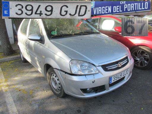 Veh&iacute;culos abandonados, verlassene Fahrzeuge, Madrid, Spanien, Tata Indica GLS, Kennzeichen 3949 GJD, Erstzulassung Oktober 2008, Calle Virgen del Portillo 67, 28027 Madrid im Juni 2026