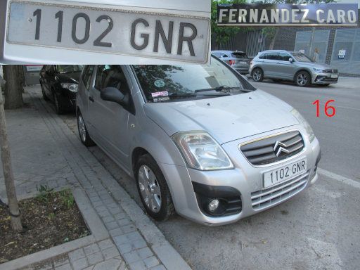 Veh&iacute;culos abandonados, verlassene Fahrzeuge, Madrid, Spanien, Citro&euml;n C2, Kennzeichen 1102 GNR, Erstzulassung Juli 2009, Calle Fernandez Caro 16, 28027 Madrid im Juni 2026