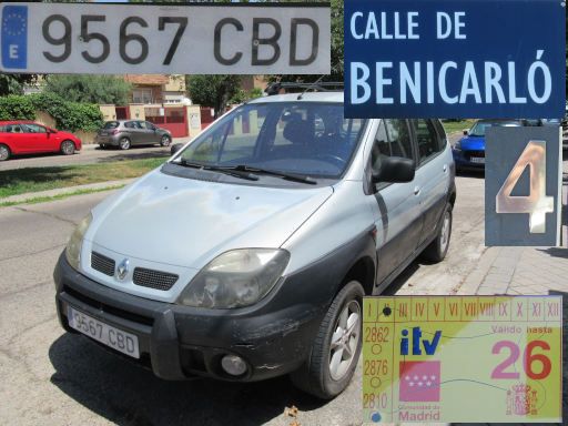 Veh&iacute;culos abandonados, verlassene Fahrzeuge, Madrid, Spanien, Renault Scenic RX4, Kennzeichen 9567 CBD, Erstzulassung Oktober 2002, Calle Benicarlo 4, 28042 Madrid im Juni 2026