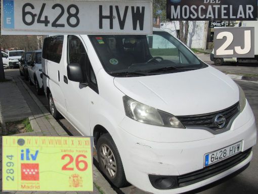 Veh&iacute;culos abandonados, verlassene Fahrzeuge, Madrid, Spanien, Nissan NV200 dCi, Kennzeichen 6428 HVW, Erstzulassung Februar 2014, Calle Moscatelar 2 J, 28043 Madrid im M&auml;rz 2026