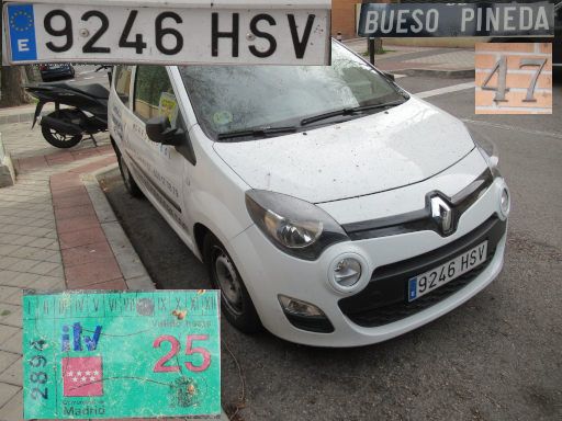 Veh&iacute;culos abandonados, verlassene Fahrzeuge, Madrid, Spanien, Renault Twingo, Kennzeichen 9246 HSV, Erstzulassung September 2013, Calle Bueso Pineda 47, 28043 Madrid im M&auml;rz 2026