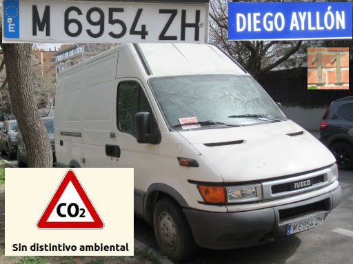 Veh&iacute;culos abandonados, verlassene Fahrzeuge, Madrid, Spanien, Iveco Transporter, Kennzeichen M 6954 ZH, Erstzulassung Juli 2000, Calle Diego Ayllon 11, 28043 Madrid im M&auml;rz 2026