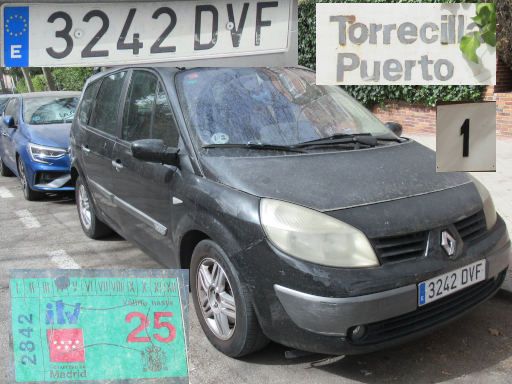 Veh&iacute;culos abandonados, verlassene Fahrzeuge, Madrid, Spanien, Renault Scenic, Kennzeichen 3242 DVF, Erstzulassung Januar 2005, Calle Torrecilla Puerto 1, 28043 Madrid im M&auml;rz 2026