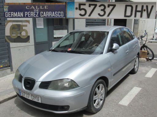 Vehículos abandonados, verlassene Fahrzeuge, Madrid, Spanien, Seat Ibiza TDI, Kennzeichen 5737 DHV, Erstzulassung Januar 2005, Calle de German Pérez Carrasco 65, 28027 Madrid im Mai 2025