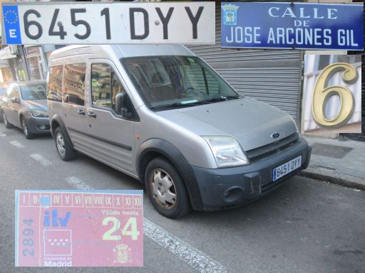 Vehículos abandonados, verlassene Fahrzeuge, Madrid, Spanien, Ford Tourneo Connect, Kennzeichen 6451 DYY, Erstzulassung Januar 2005, Calle de Jose Arcones Gil 6, 28021 Madrid im Mai 2025