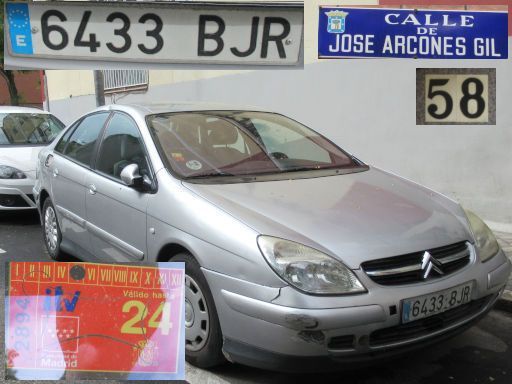 Vehículos abandonados, verlassene Fahrzeuge, Madrid, Spanien, Citroën C5, Kennzeichen 6433 BJR, Erstzulassung Mai 2001, Calle Jose Arcones Gil 58, 28017 Madrid im Mai 2026