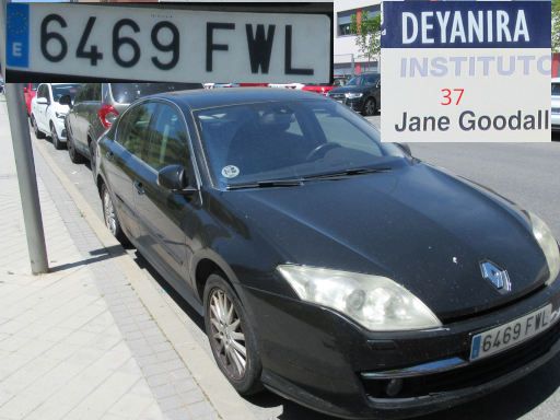 Vehículos abandonados, verlassene Fahrzeuge, Madrid, Spanien, Renault Laguna, Kennzeichen 6469 FWL, Erstzulassung Oktober 2007, Calle Deyanira 37, 28022 Madrid im Mai 2026