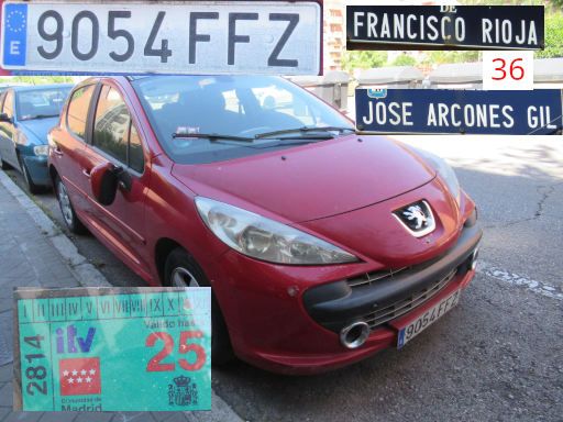 Vehículos abandonados, verlassene Fahrzeuge, Madrid, Spanien, Peugeot 207, Kennzeichen 9054 FFZ, Erstzulassung Sepember 2006, Calle Francisco Rioja 36, Jose Arcones Gil, 28017 Madrid im Mai 2026