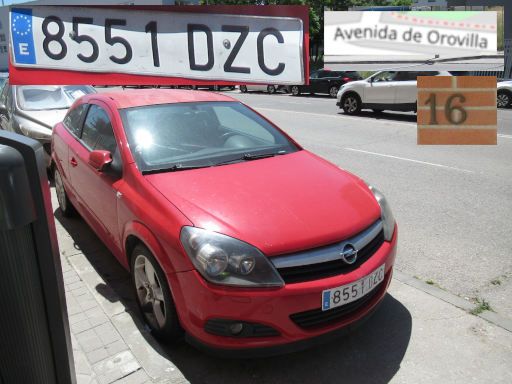 Vehículos abandonados, verlassene Fahrzeuge, Madrid, Spanien, Opel Astra GTC, Kennzeichen 8551 DZC, Erstzulassung Januar 2005, Avenida de Orovilla 16, 28041 Madrid im Mai 2026