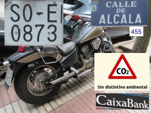 Vehículos abandonados, verlassene Fahrzeuge, Madrid, Spanien, Motorrad Honda, Kennzeichen SO 0873 E, Erstzulassung 1992, Calle Alcala 455, 28027 Madrid im Mai 2026