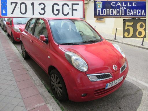 Vehículos abandonados, verlassene Fahrzeuge, Madrid, Spanien, Nissan Micra, Kennzeichen 7013 GCF, Erstzulassung März 2008, Calle Florencio Garcia 58, 28027 Madrid im Mai 2026