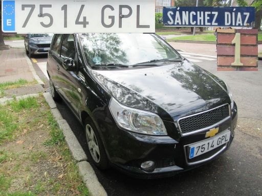 Vehículos abandonados, verlassene Fahrzeuge, Madrid, Spanien, Chevrolet Aveo, Kennzeichen 7514 GPL, Erstzulassung September 2009, Calle Sanchez Diaz 1, 28027 Madrid im Mai 2026