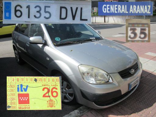 Veh&iacute;culos abandonados, verlassene Fahrzeuge, Madrid, Spanien, Kia Rio, Kennzeichen 6135 DVL, Erstzulassung Januar 2005, Calle General Aranaz 35, 28027 Madrid im Oktober 2026