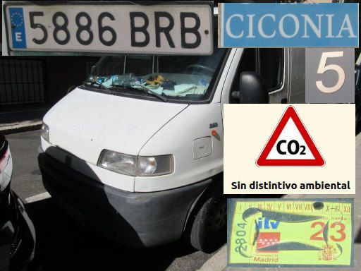 Veh&iacute;culos abandonados, verlassene Fahrzeuge, Madrid, Spanien, Fiat Ducato, Kennzeichen 5886 BRB, Erstzulassung Dezember 2001, Calle Ciconia 5, 28027 Madrid im September 2026