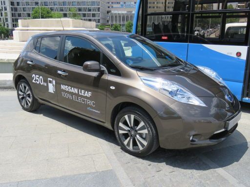 VEM Elektrofahrzeug Messe, 2016, Madrid, Spanien, Nissan Leaf