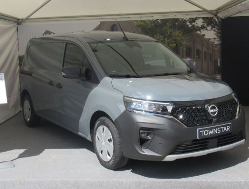 VEM Elektrofahrzeug Messe, 2023, Madrid, Spanien, Nissan Townstar Lieferwagen