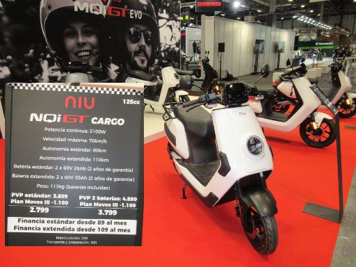 Vive la Moto 2022, Motorradmesse, Madrid, Spanien, NIU NQi GT Cargo Elektro Scooter