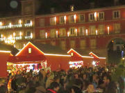 Plaza Mayor Mercado de Navidad, Madrid, Spanien, Verkaufsstände