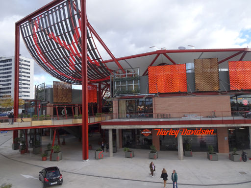 Xmadrid, Freizeit– und Einkaufszentrum, Madrid, Spanien, einer der Eingänge vom Parkplatz