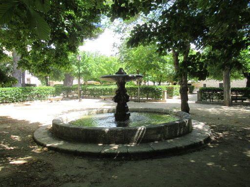 Nuevo Baztán, Spanien, Plaza de la Iglesia Brunnen