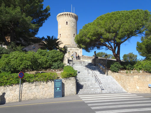 Castell de Bellver, Palma de Mallorca, Mallorca, Spanien, Aufgang zum Eingang der Burg