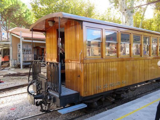 Ferrocarril de Sóller, Palma de Mallorca, Mallorca, Spanien, Personenwagen mit Holzaufbau von Carde & Escoriaza