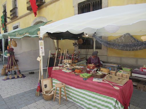 Mittelalterfest 2023, Pareja, Spanien, Gegenstände aus Holz