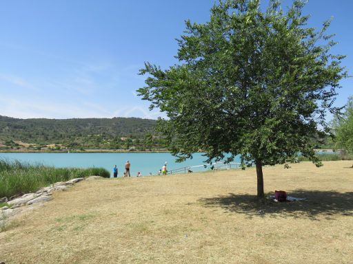 Stausee Entrepeñas, Pareja, Spanien, See von Pareja Badestelle und Wiese