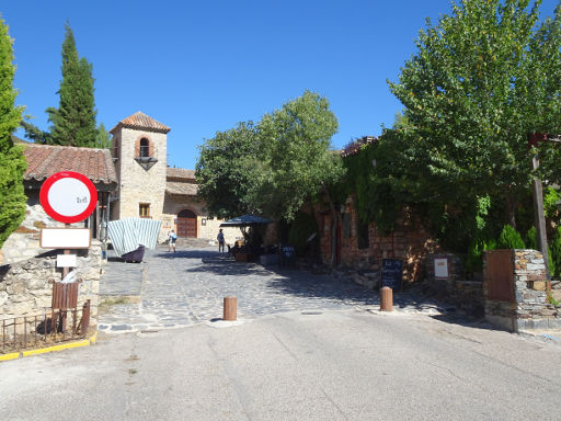 Patones de Arriba, Spanien, Ortseingang Fußgängerzone