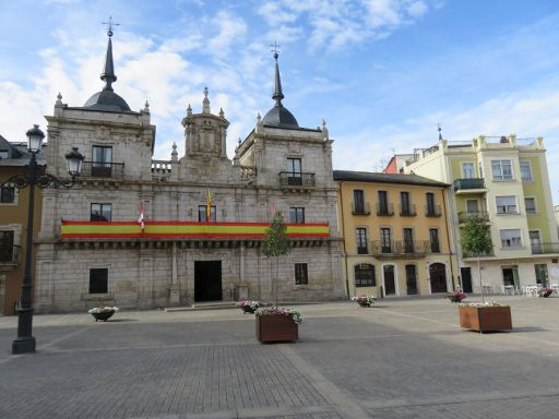 Ponferrada, Spanien, Plaza Ayuntamiento