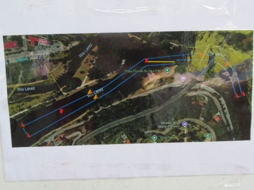 IV Traves&iacute;a a nado R&iacute;o L&eacute;rez 2026,  Schwimmwettbewerb, Pontevedra, Spanien, Luftbildaufnahme der Strecke im R&iacute;o L&eacute;rez