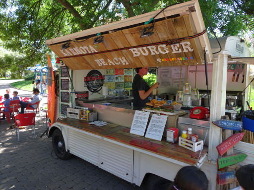 Pozuelo de Alarcón, Spanien, Food Trucks Festival 2019, Food Truck Karnota Beach Burger