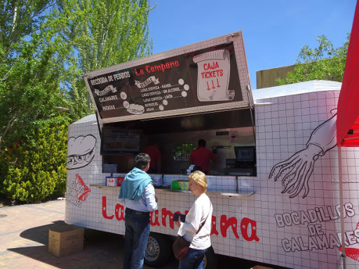 Pozuelo de Alarcón, Spanien, Food Trucks Festival 2019, Food Truck Calamares La Campana