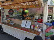 Pozuelo de Alarcón, Spanien, Food Trucks Festival 2019, Food Truck Karnota Beach Burger