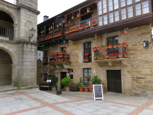 Puebla de Sanabria, Spanien, La Posada de la Puebla de Sanabria am Plaza Major