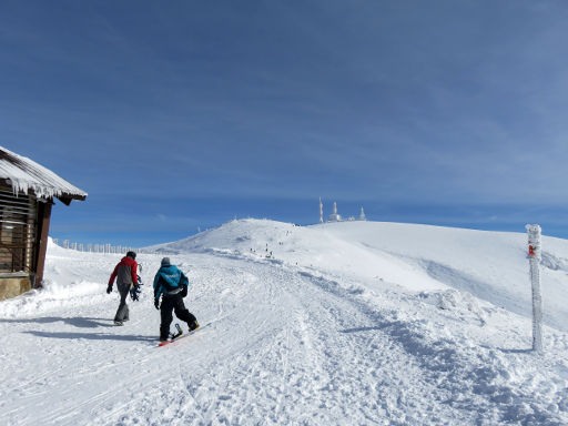 Skigebiet, Puerto de Navacerrada, Zona alta, Spanien, Blick von der Bergstation Guarramillas zum Gipfel Bola del Mundo