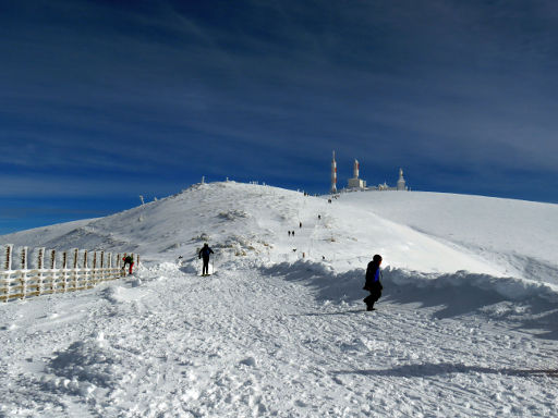 Skigebiet, Puerto de Navacerrada, Zona alta, Spanien, Wanderweg von der Bergstation Guarramillas zum Gipfel Bola del Mundo